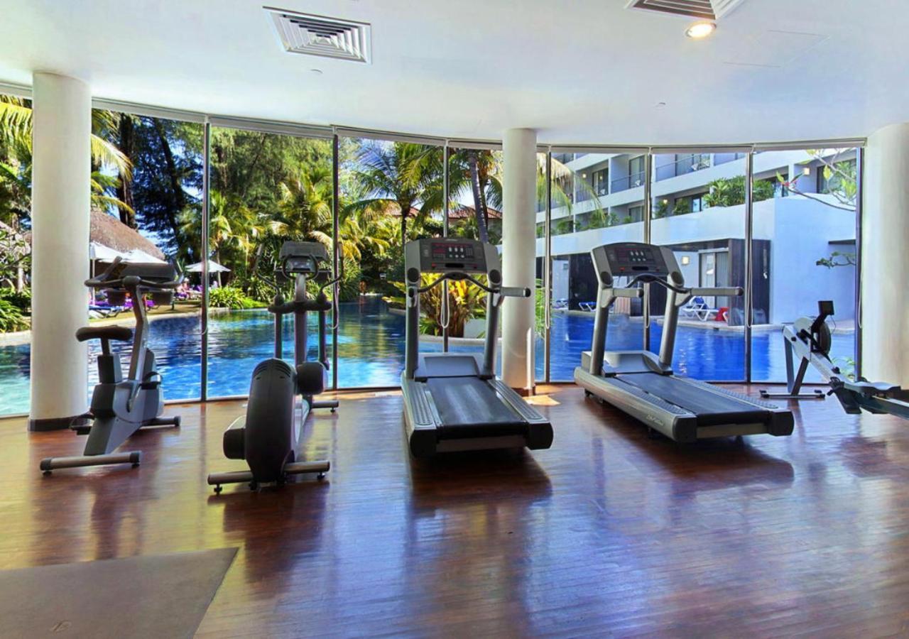 Hard Rock Hotel Penang Batu Ferringhi Esterno foto The gym at the hotel